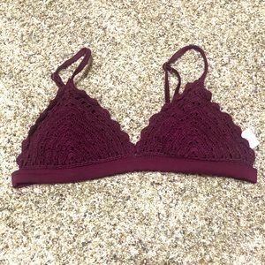 Exhilaration size large burgundy crocheted swimsuit bikini top
